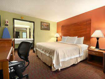 Motel Days By Wyndham Nc Jacksonville
