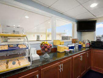 Days By Wyndham Nc Motel 2*
